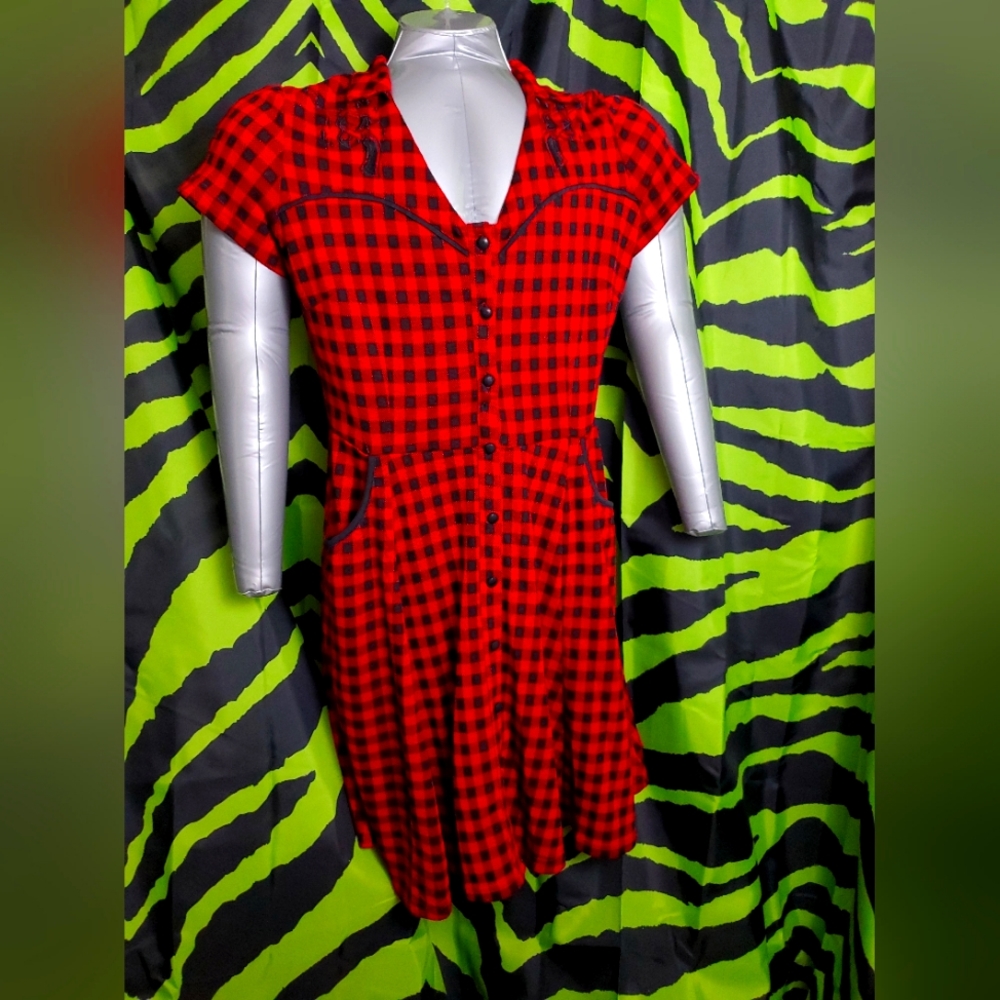 Sourpuss western style Red/Black dress with Pockets. Size 2XL